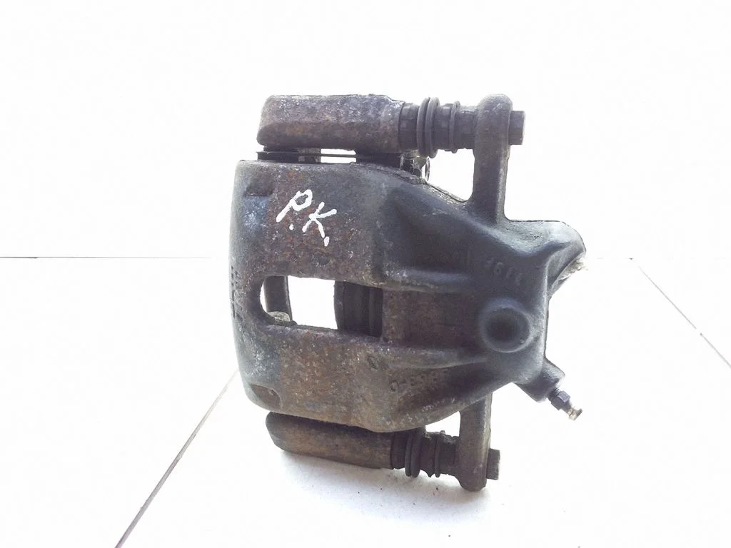 Front brake caliper – front left