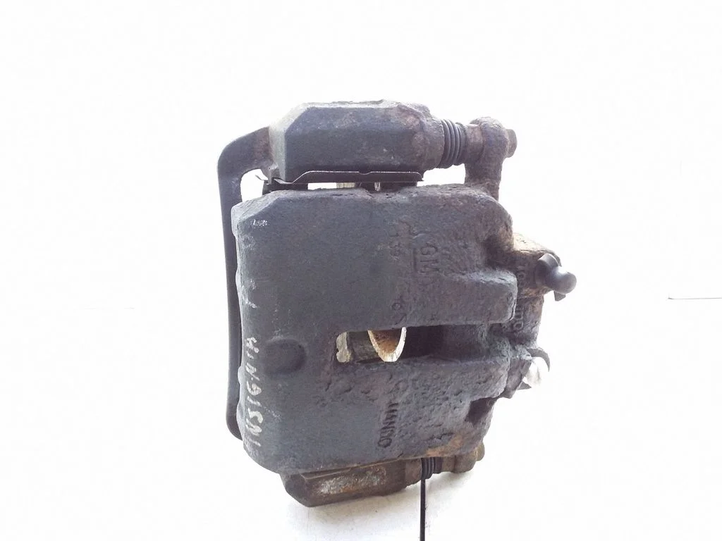 Front brake caliper – front right