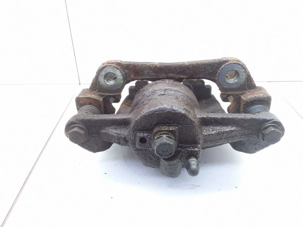 Front brake caliper – Toyota Yaris Verso (1999-2005)