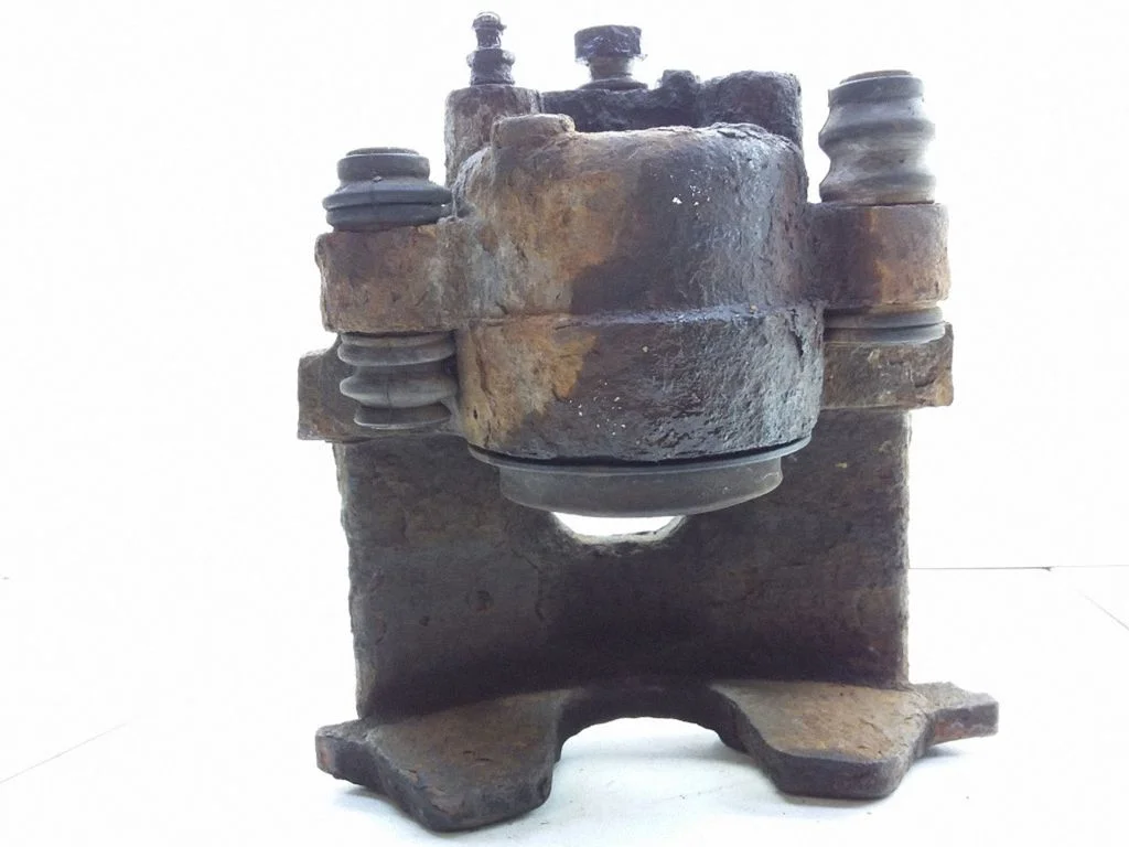Front brake caliper – Chrysler Grand Voyager III (1995-2000)
