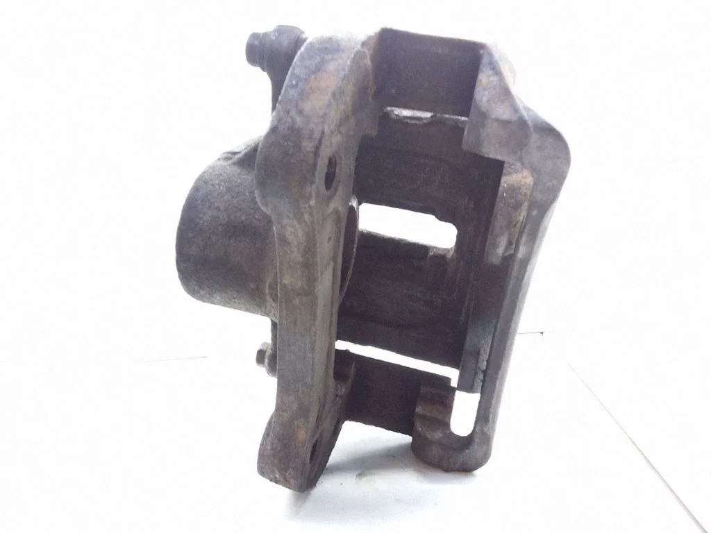 Front brake caliper – right