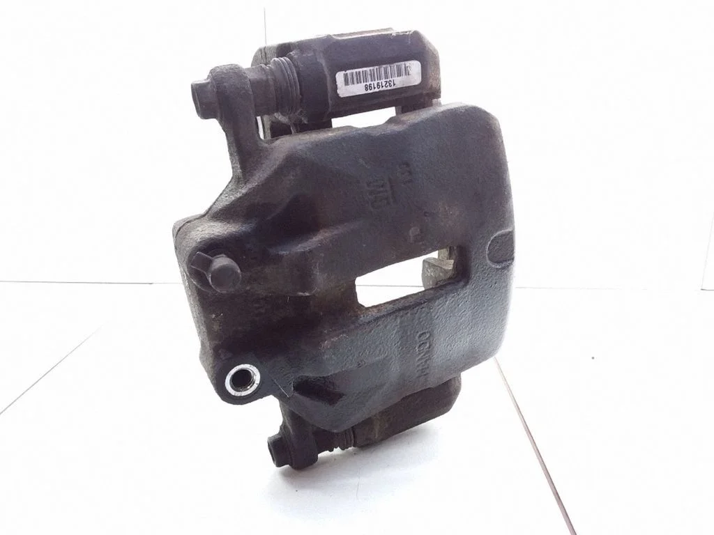 Front brake caliper – left