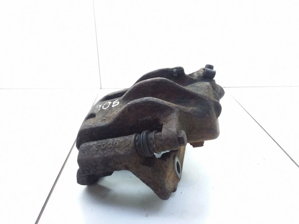 Front brake caliper – right