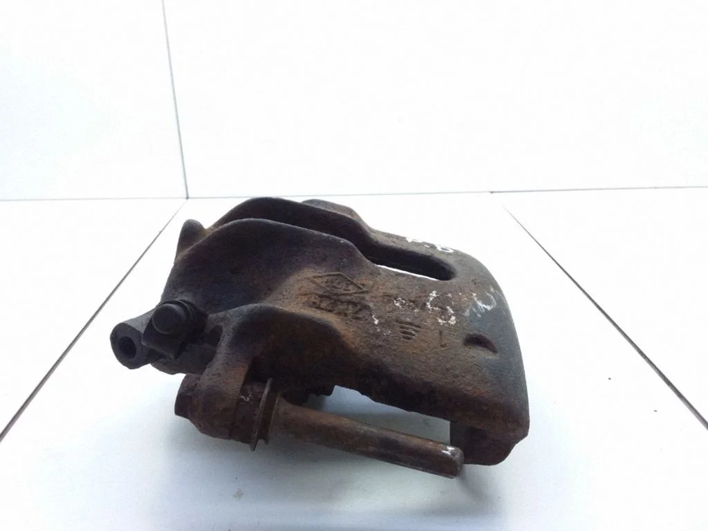 Front brake caliper – Renault Laguna I (1994-2000)