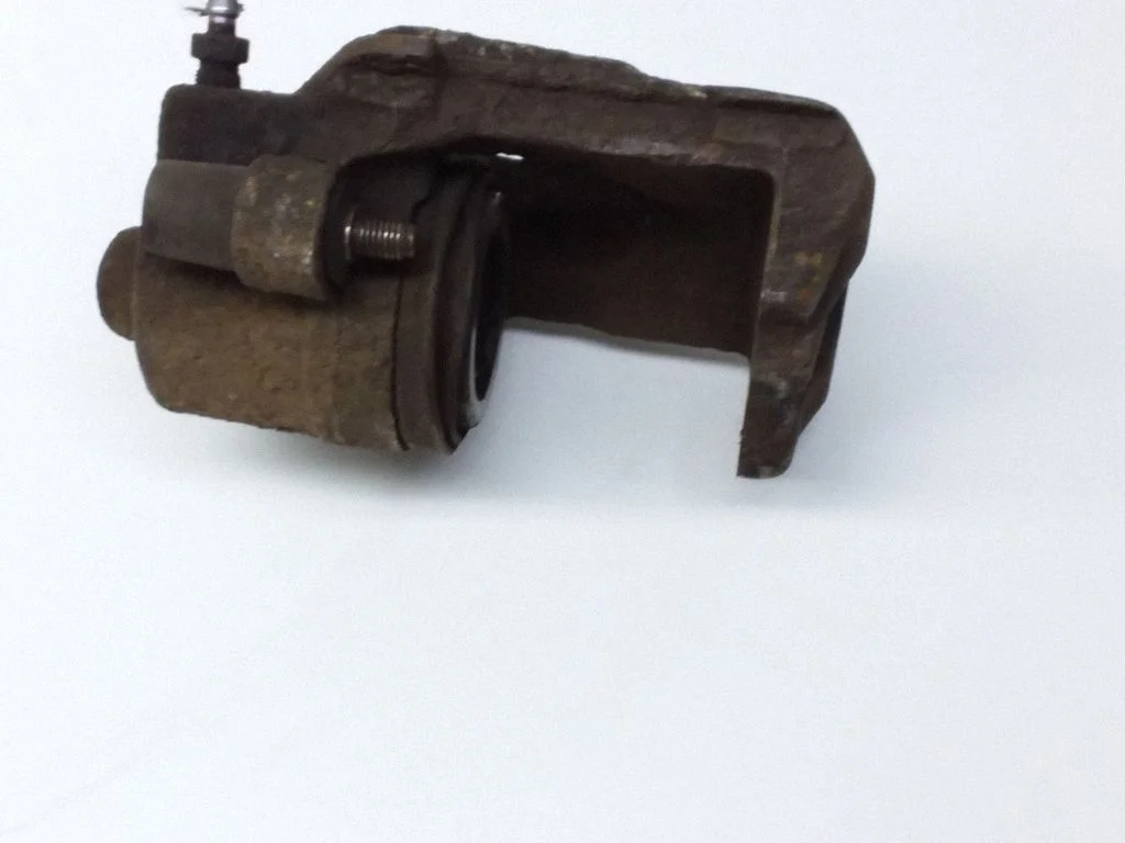 Front brake caliper – right