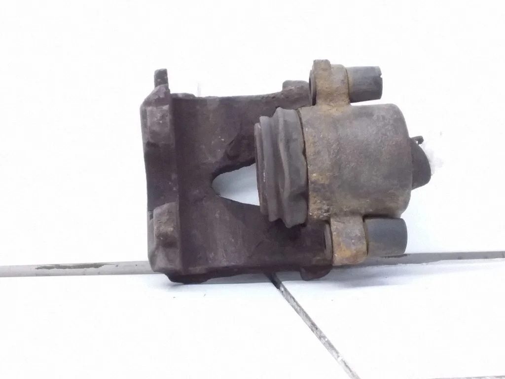 Front brake caliper – Skoda Fabia Mk2 (5J) (2007-2014)