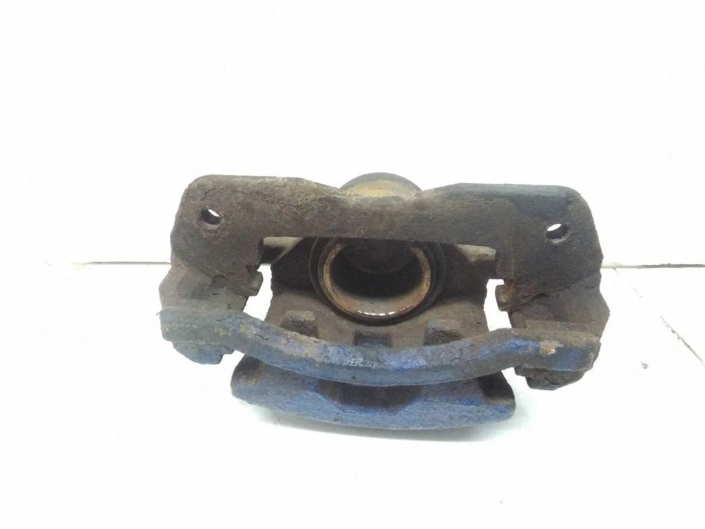 Front brake caliper – left