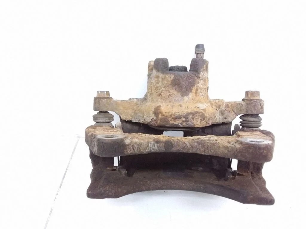 Front brake caliper – right