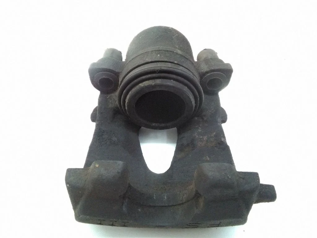 Front brake caliper – left