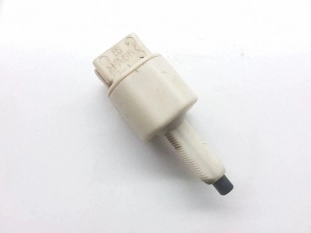 Brake pedal sensor switch – Toyota Avensis Verso (2001-2009)