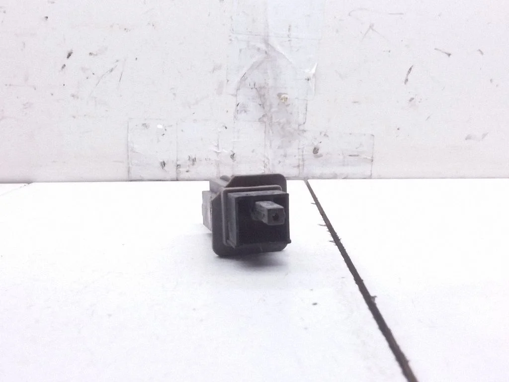 Bremžu pedāļa sensors YUE100610