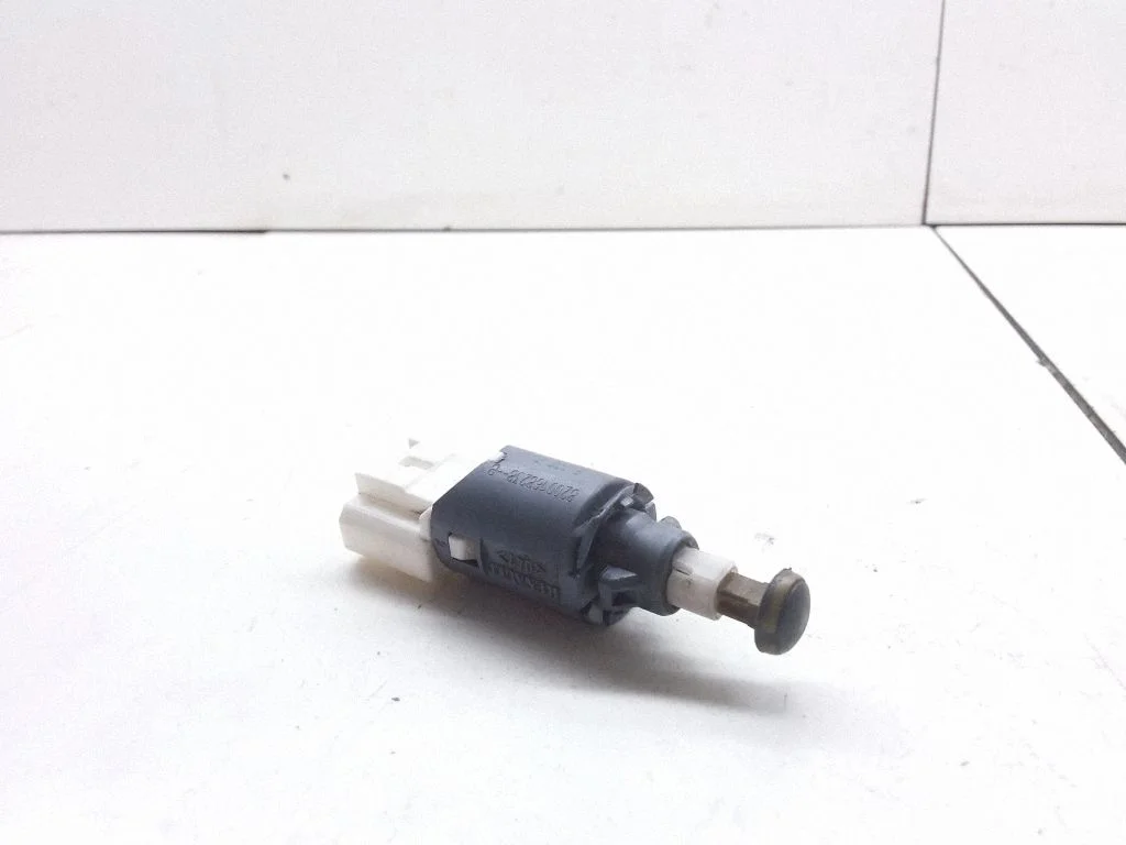 Brake pedal sensor switch – Renault Master III (2010-2024)