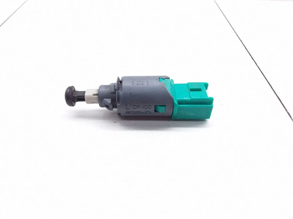 Brake pedal sensor switch – Renault Master III (2010-2024)