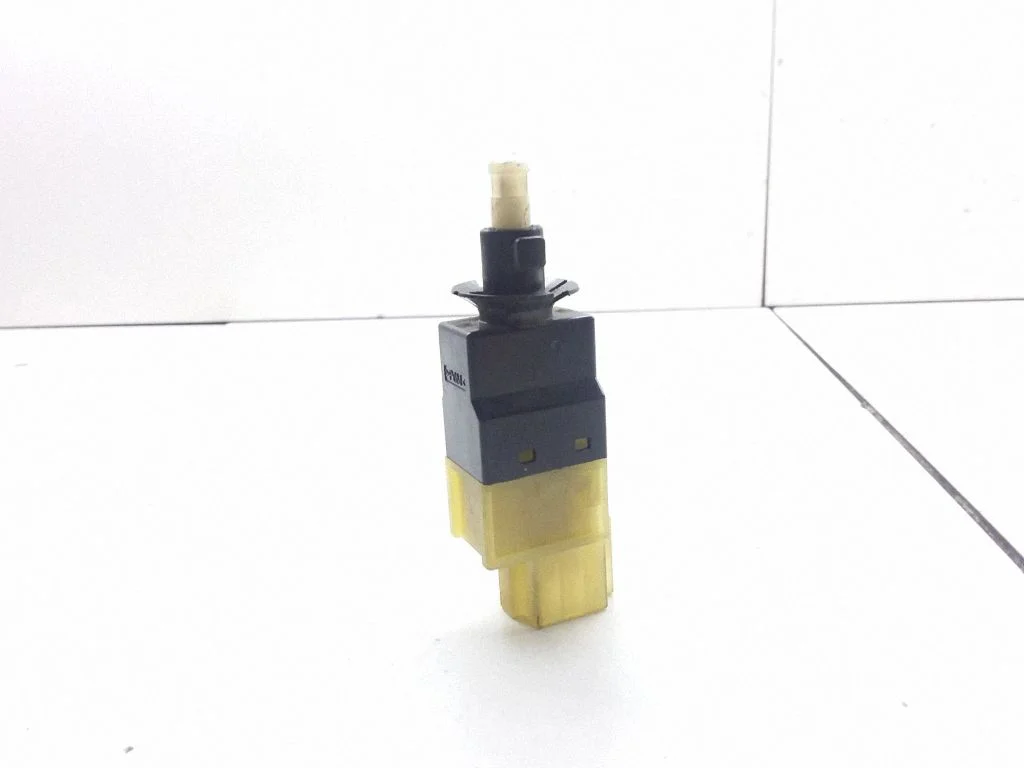 Brake pedal sensor switch A0015456709