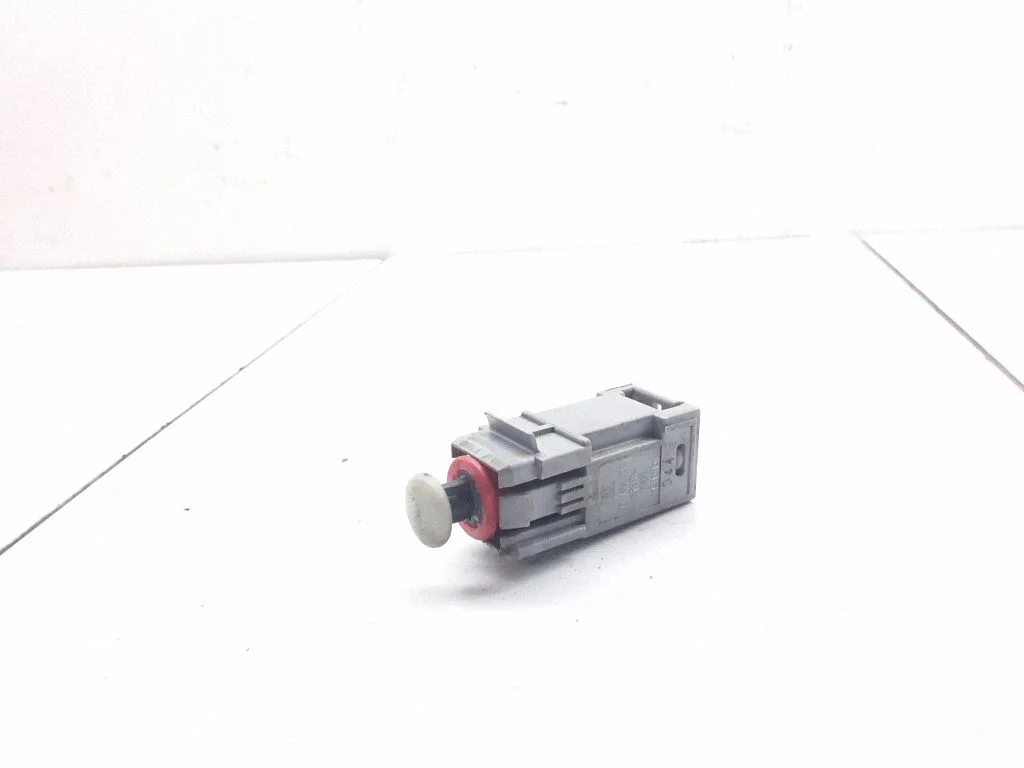 Brake pedal sensor switch – Opel Meriva A (2003-2010)