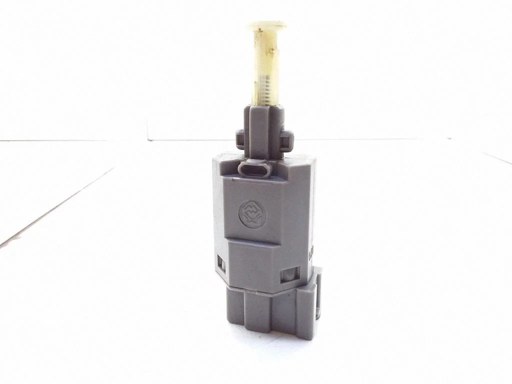 Brake pedal sensor switch – Mazda 626 (1998-2002)