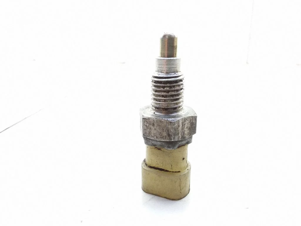 Brake pedal sensor switch – Opel Astra G (1998-2009)