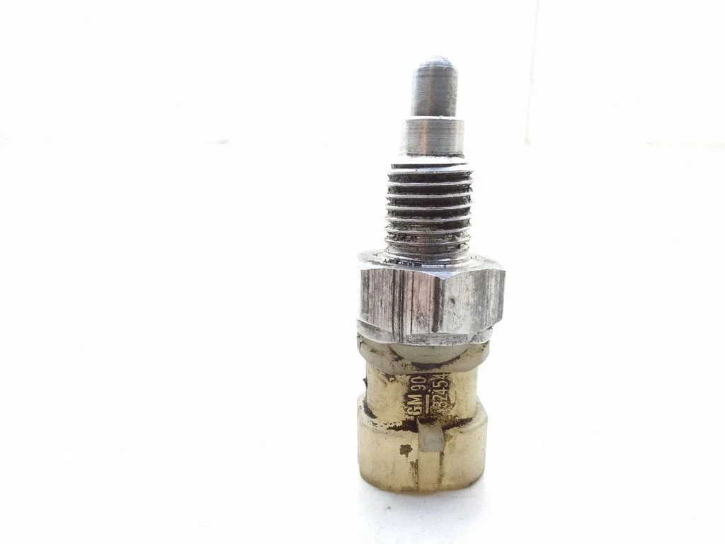 Brake pedal sensor switch – Opel Astra G (1998-2009)