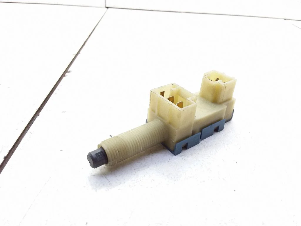 Bremžu pedāļa sensors 10200425