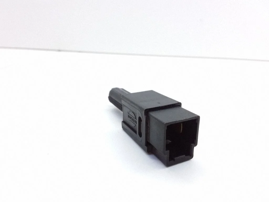 Brake pedal sensor switch