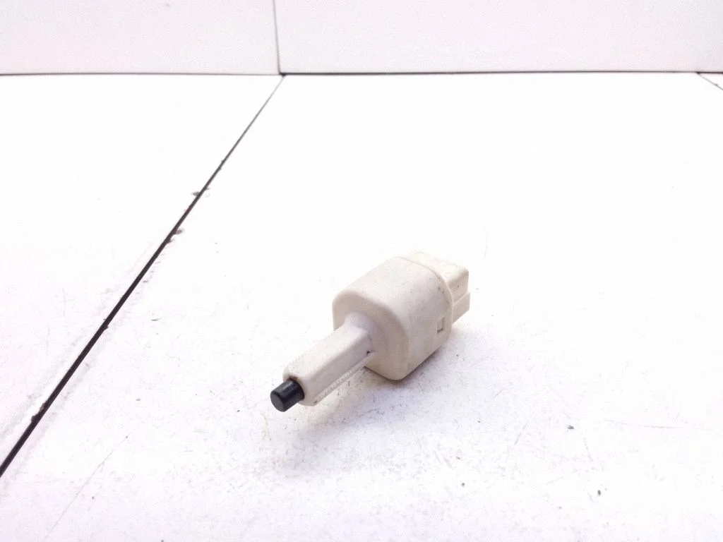 Brake pedal sensor switch