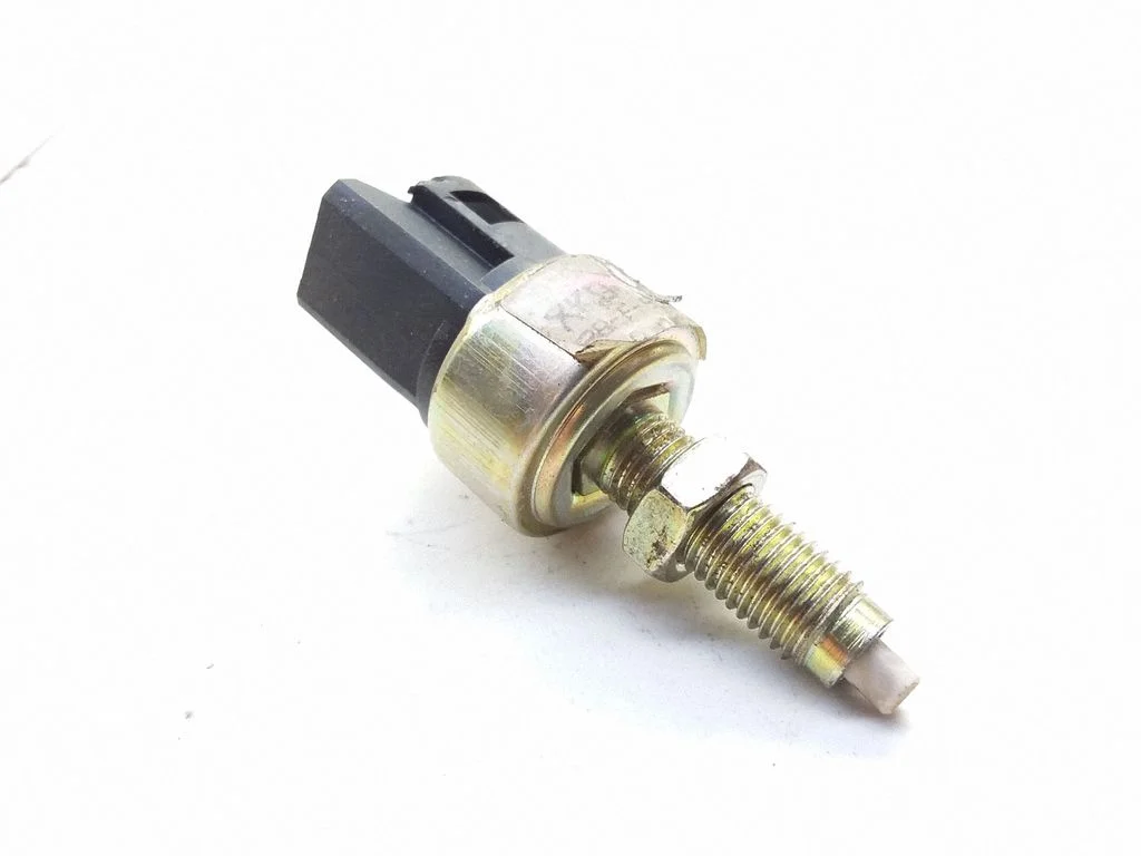 Brake pedal sensor switch