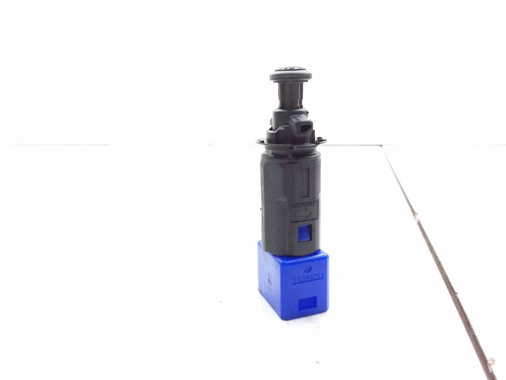Brake pedal sensor switch – Renault Laguna II (2001-2007)