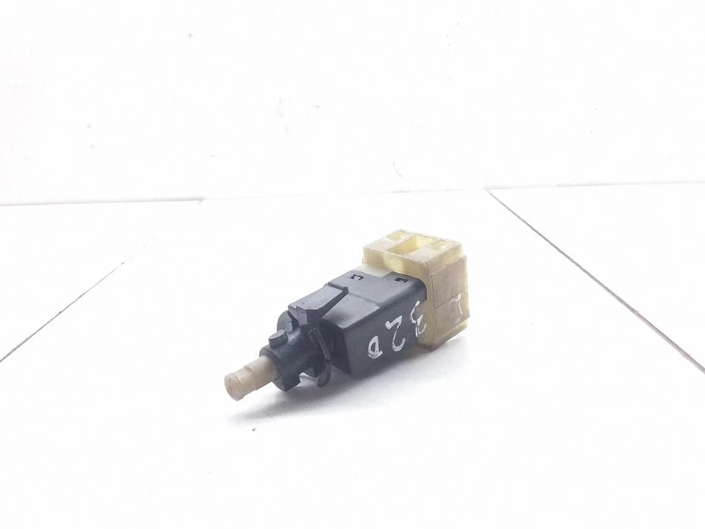 Piduripedaali andur – Mercedes-Benz E-klass W210 (1995-2002)