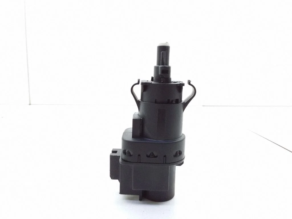 Brake pedal sensor switch – Volvo V50 (2004-2007)