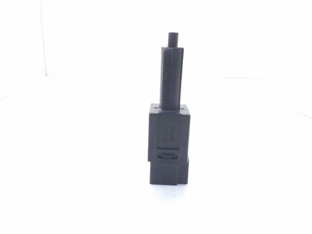 Brake pedal sensor switch – Nissan X-Trail T30 (2001-2007)