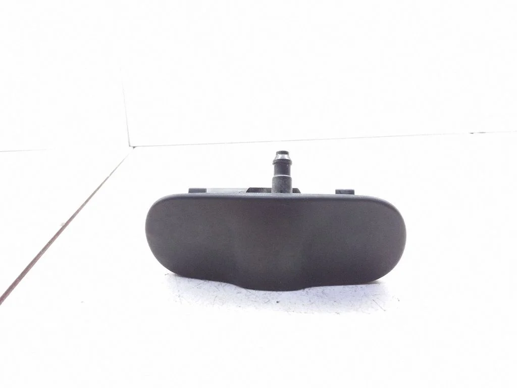 Windshield washer spray nozzle – Audi A3 S3 8P (2003-2012)