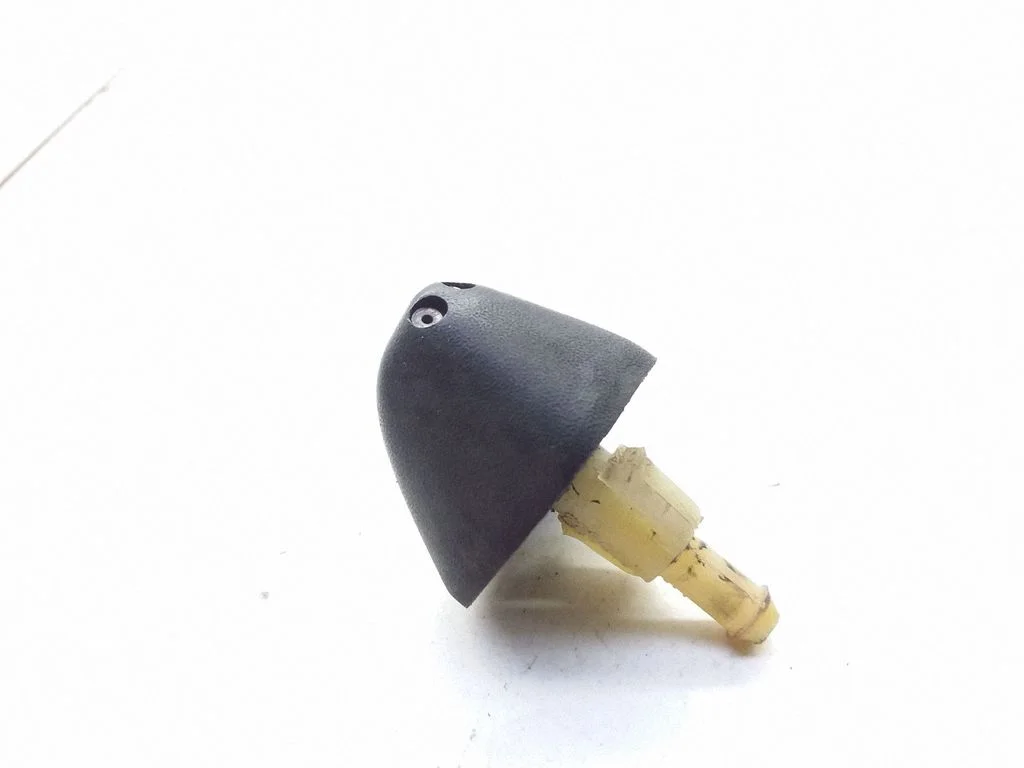 Windshield washer spray nozzle 229013T