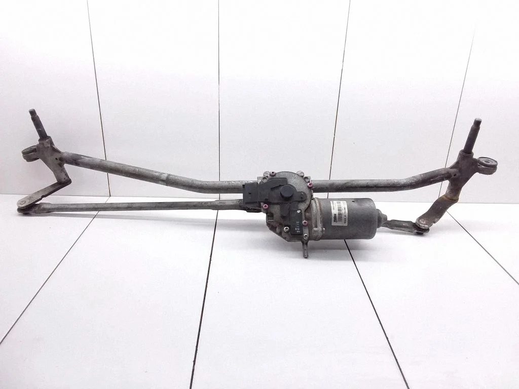 Front wiper linkage and motor – Renault Master III (2010-2024)