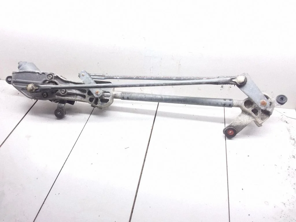 Front wiper linkage and motor – Opel Insignia A (2008-2017)