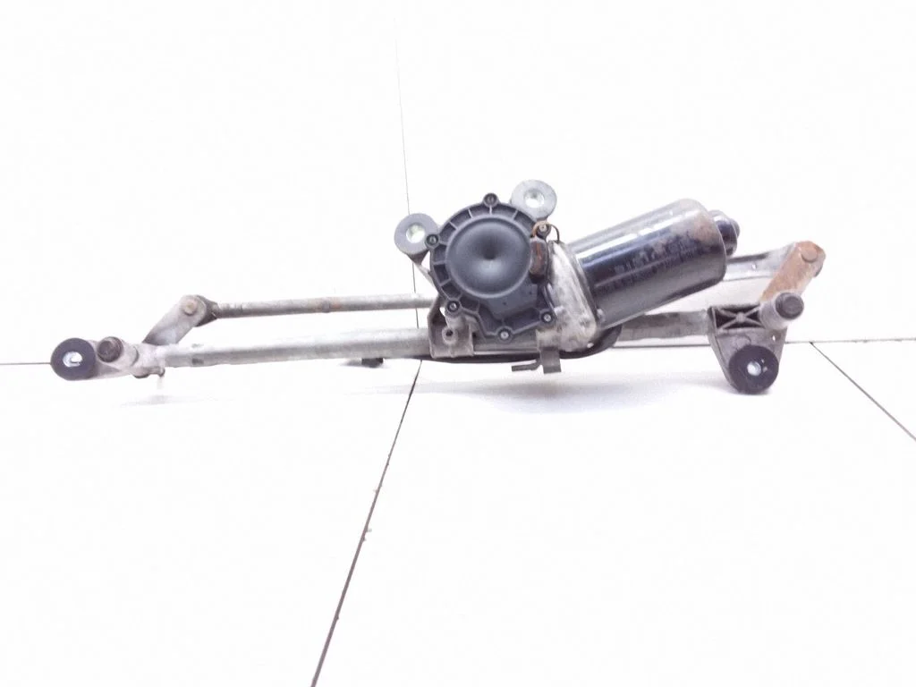 Front wiper linkage and motor – Opel Vectra C (2005-2009)