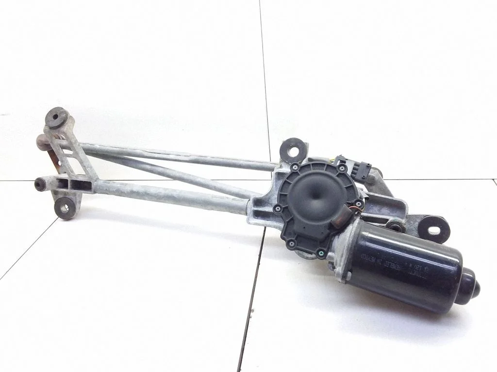 Front wiper linkage and motor 09185807