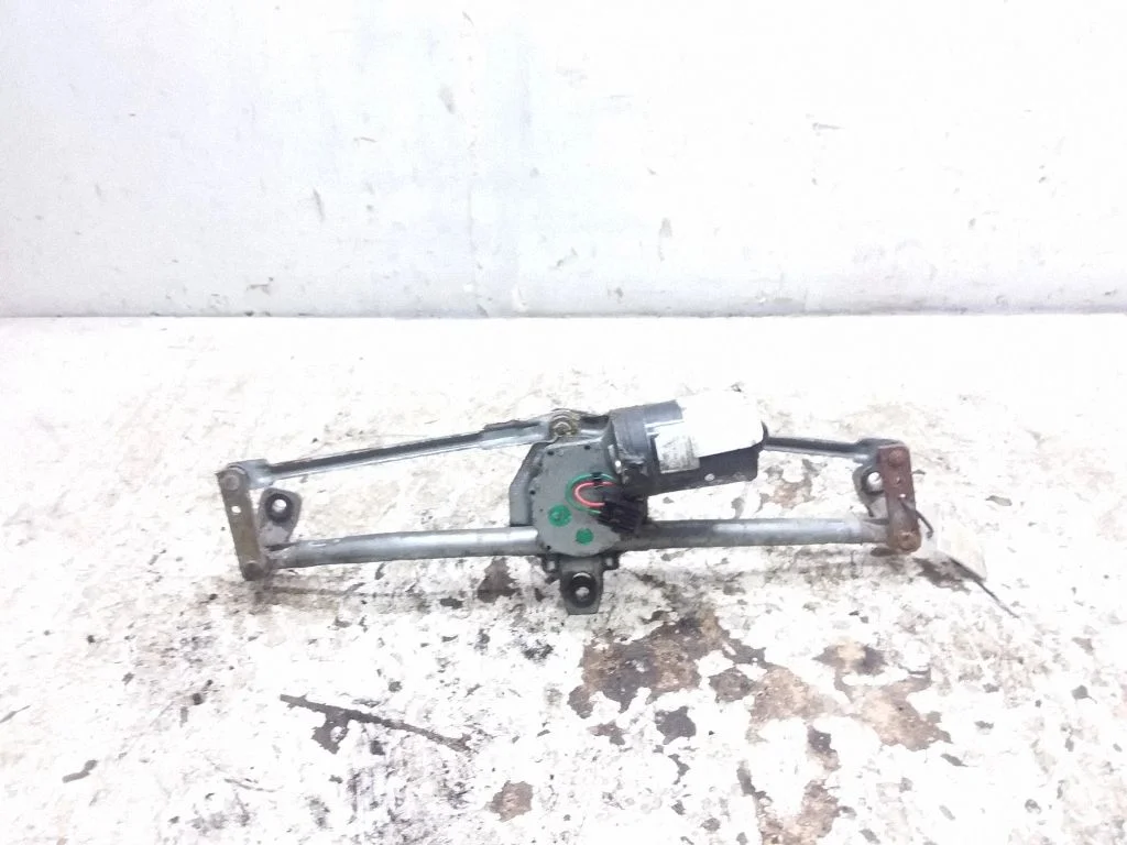 Front wiper linkage and motor – Audi A3 S3 8L (1996-2003)