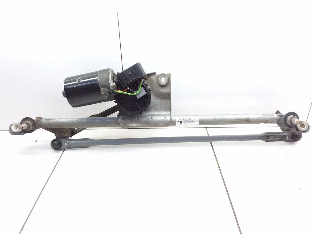 Mechanizm wycieraczek z silniczkiem – Opel Vectra B (1996-2002)