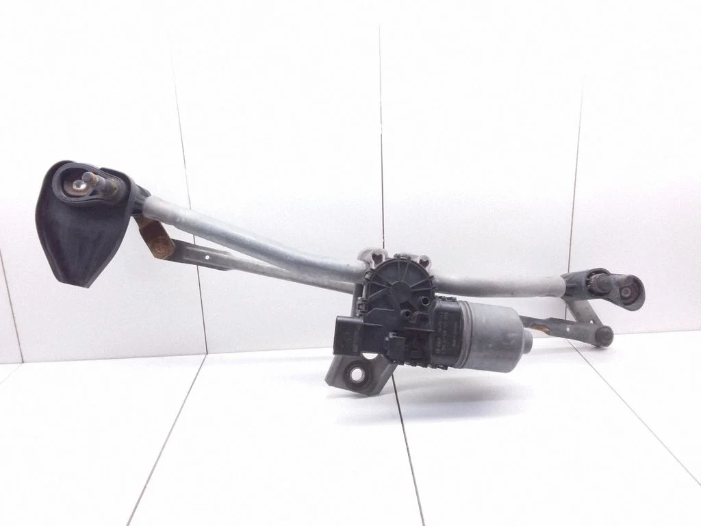 Mechanizm wycieraczek z silniczkiem – Opel Astra H (2004-2012)