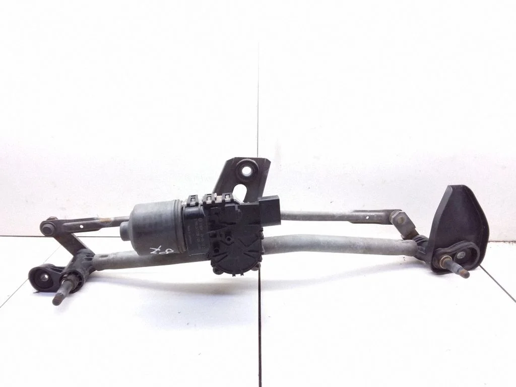 Mechanizm wycieraczek z silniczkiem – Opel Astra H (2004-2012)