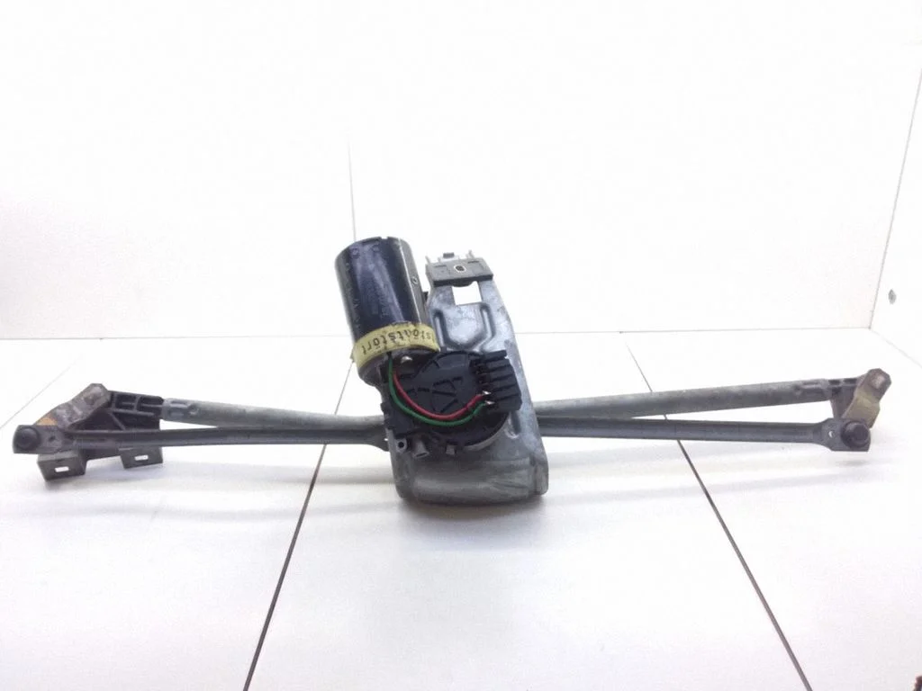Front wiper linkage and motor 4A1955331