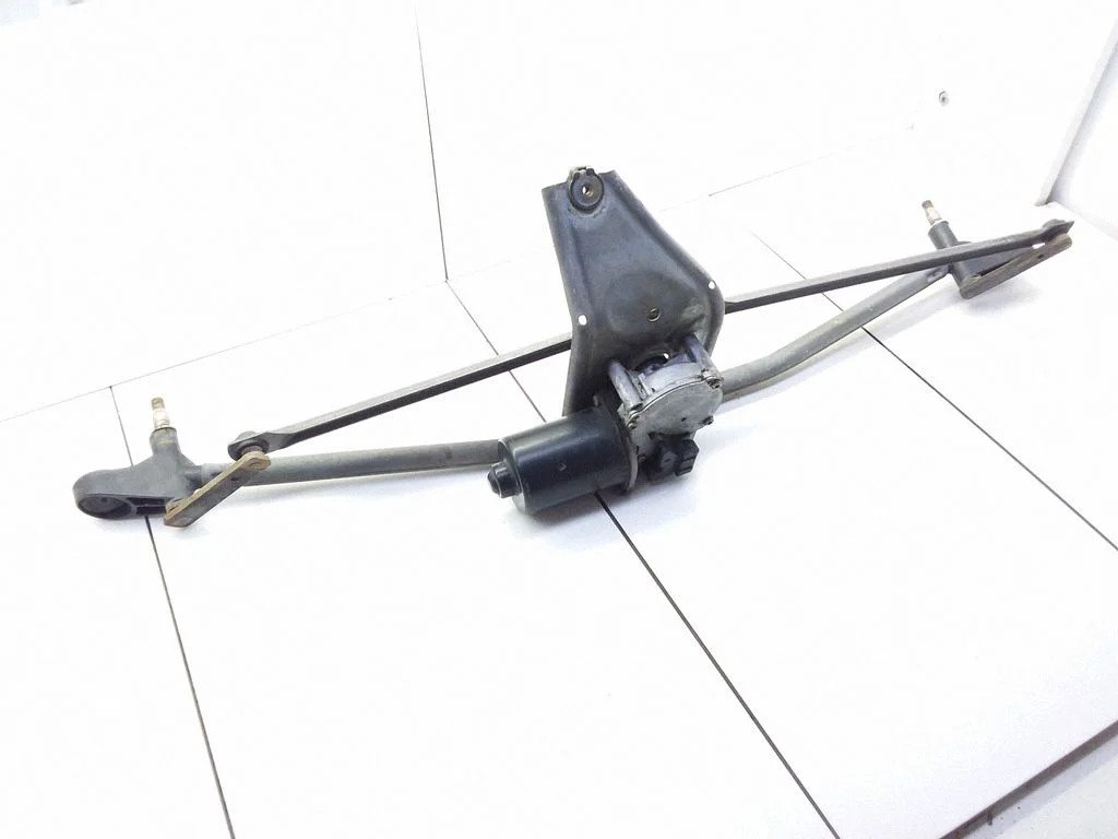 Front wiper linkage and motor YC1517504BE