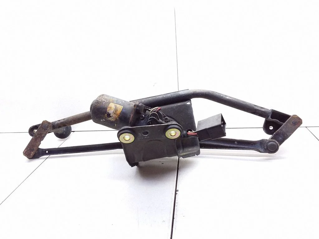 Front wiper linkage and motor – Mercedes-Benz Vito Viano W638 (1996-2003)