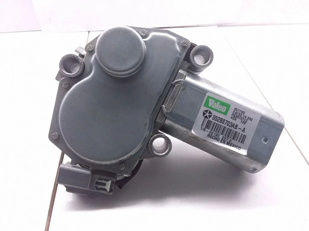 Rear window wiper motor 05288703AB