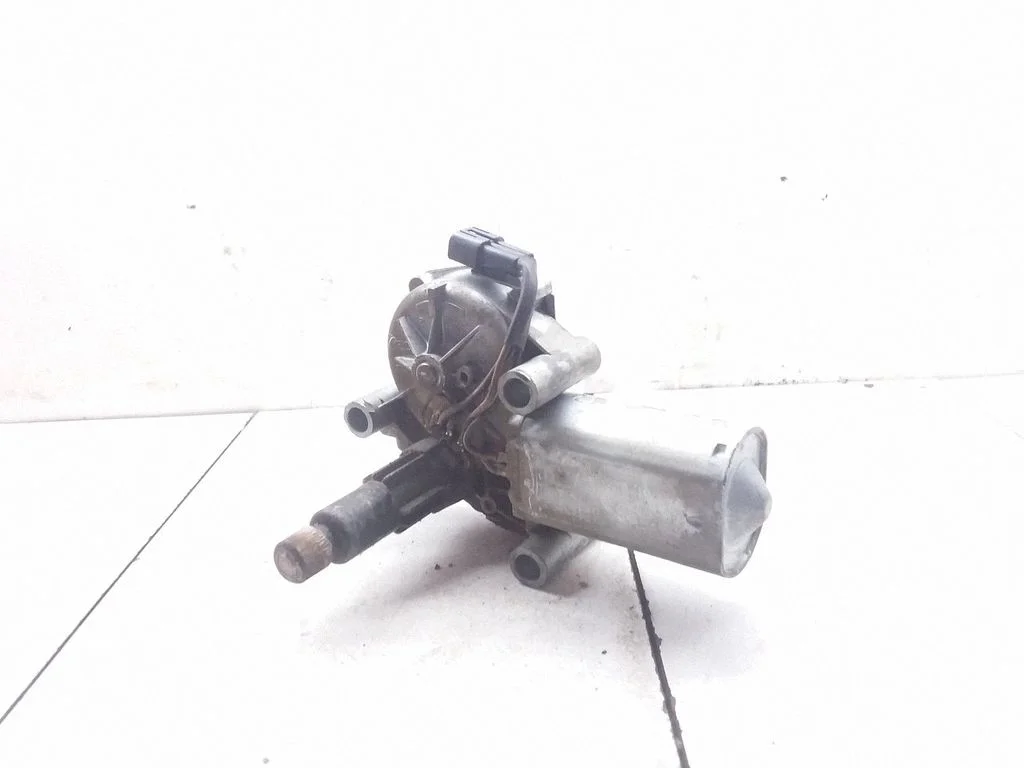Rear window wiper motor – Chrysler Grand Voyager III (1995-2000)