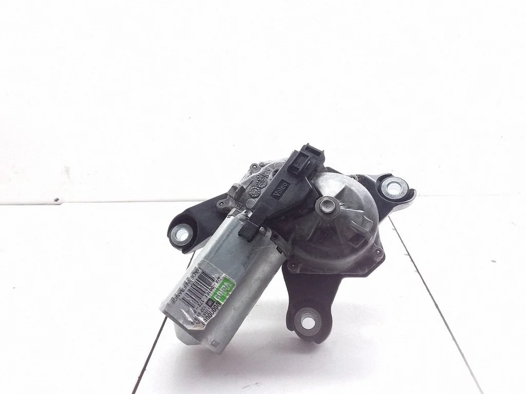 Rear window wiper motor – Opel Insignia A (2008-2017)