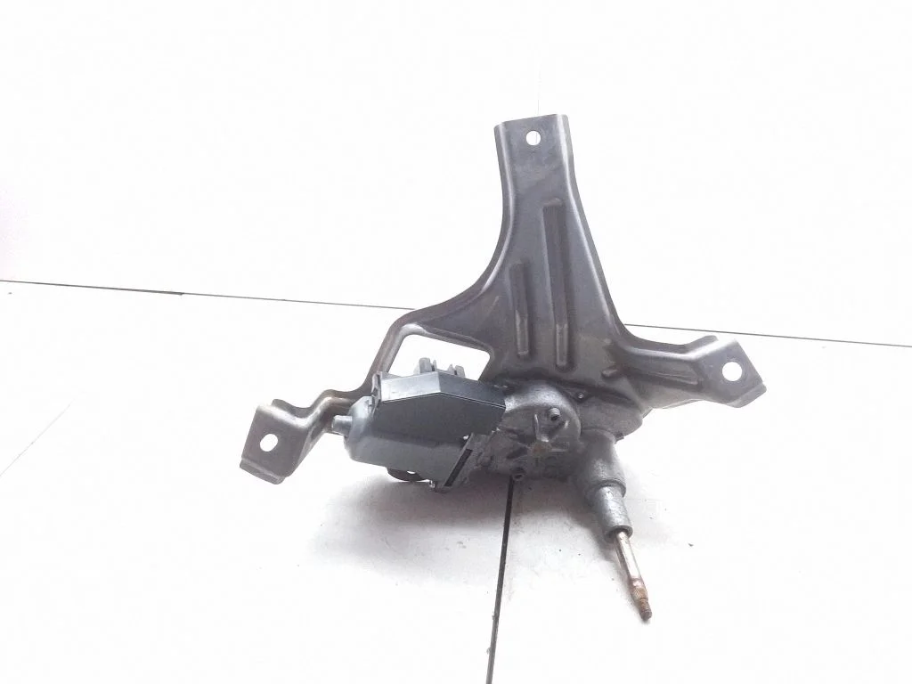 Rear window wiper motor – Toyota Yaris (2015-)