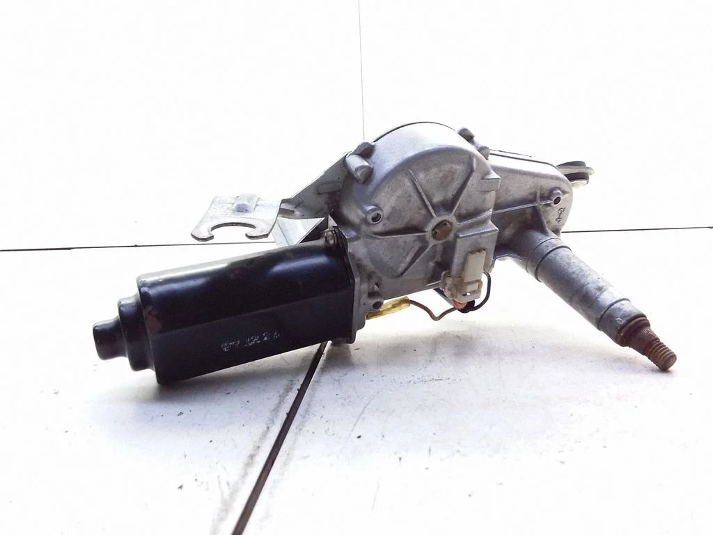 Aizmugurējā stikla tīrītāja motoriņš 287100N010