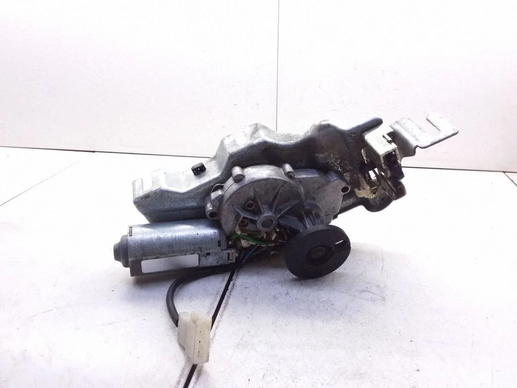 Aizmugurējā stikla tīrītāja motoriņš 7700831512