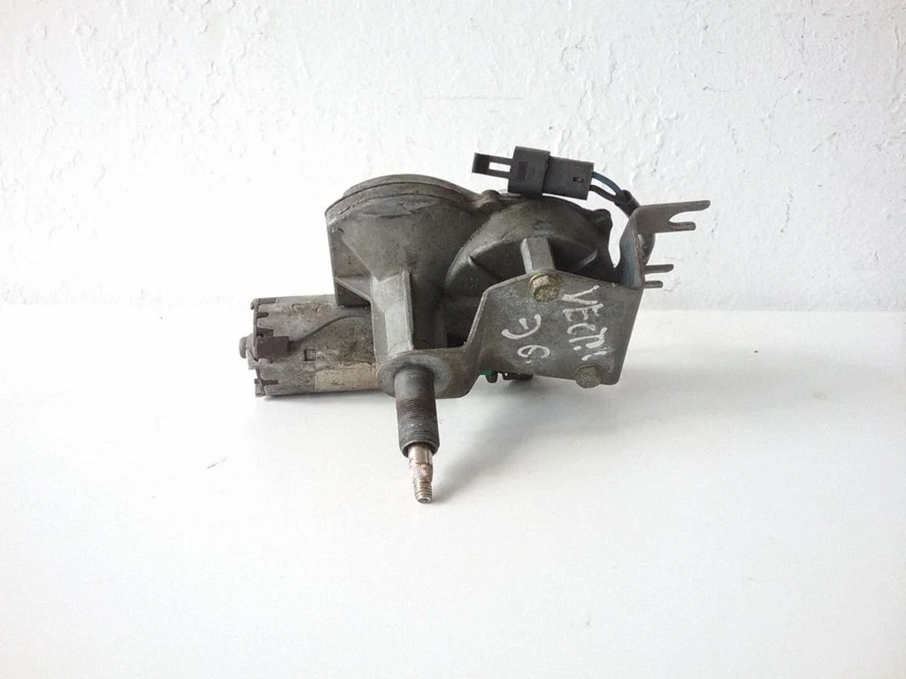Rear window wiper motor